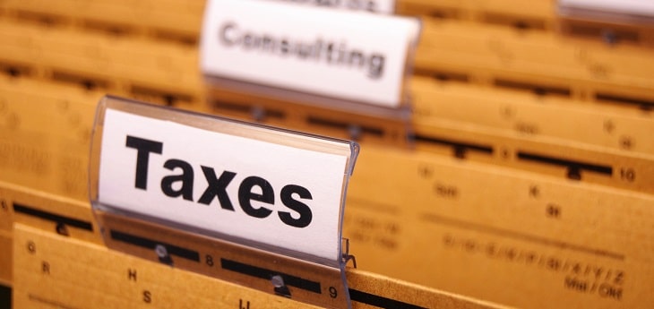 A folder titled taxes