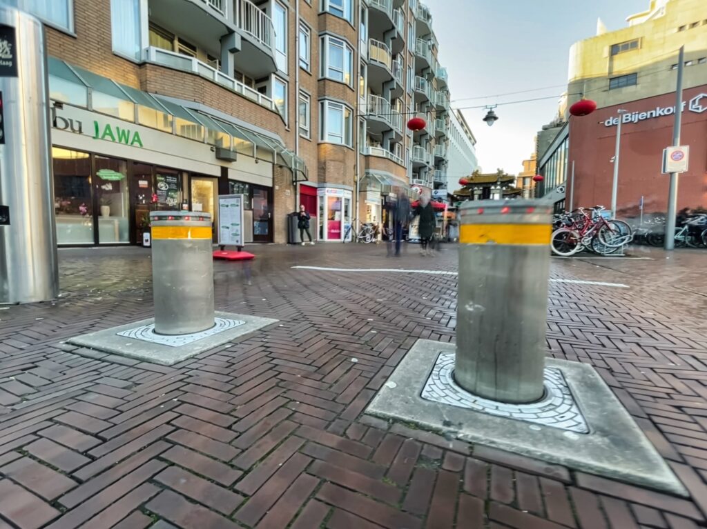 Retractable bollards protecting a pedestrian-only street