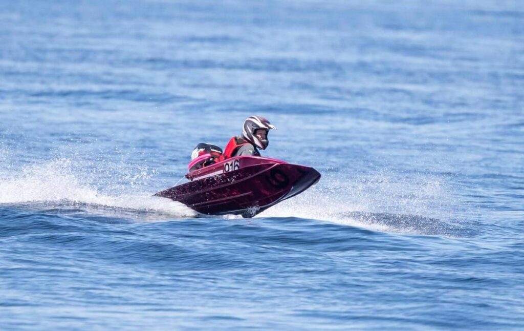 a tub racer mid turn